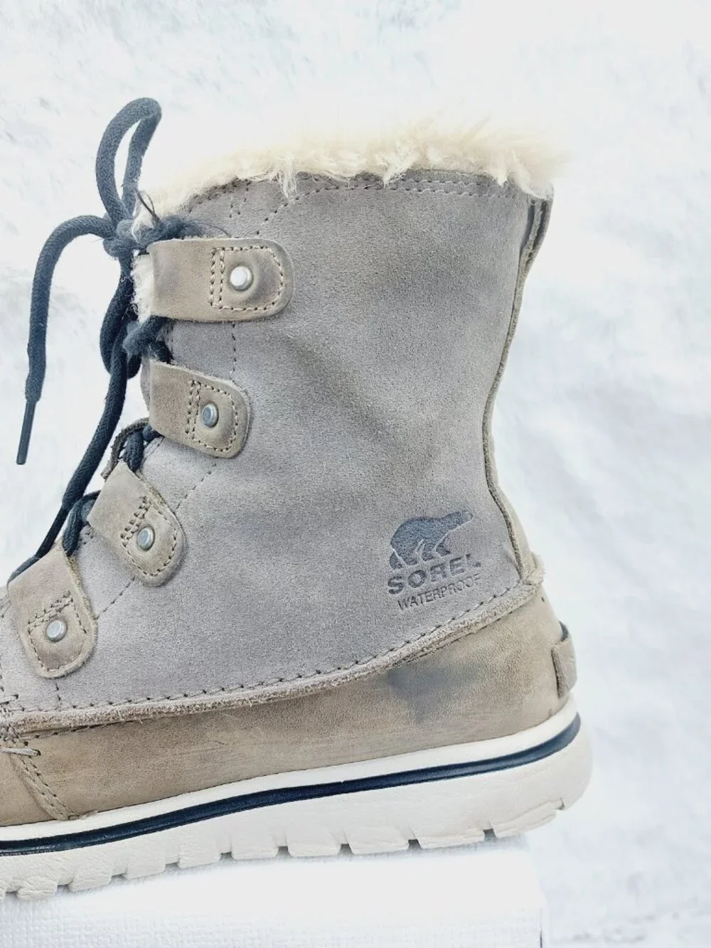 Sorel Women's Gray Taupe Cozy Joan Leather Classic Ankle Winter Boots Size 8.5